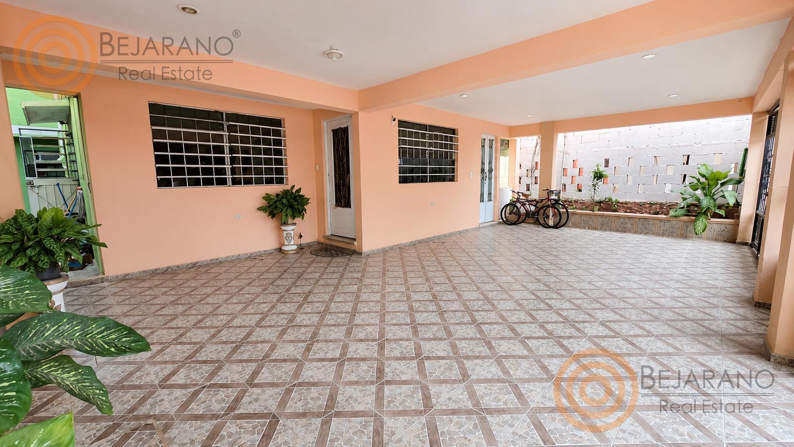 bho8125184-04 Cochera techada y terraza de la casa en Colonos