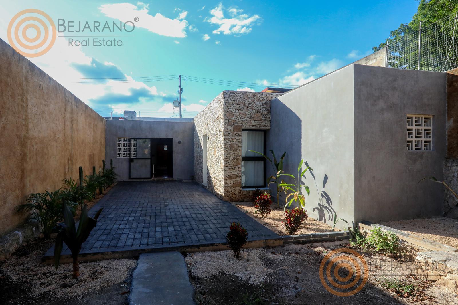 bre-crv-parksantaana-22 Patio trasero con andador y muros de piedra