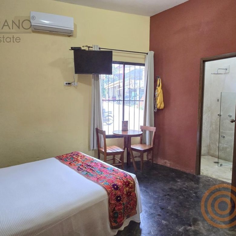 Habitación con A/C y TV en el hotel boutique de Valladolid