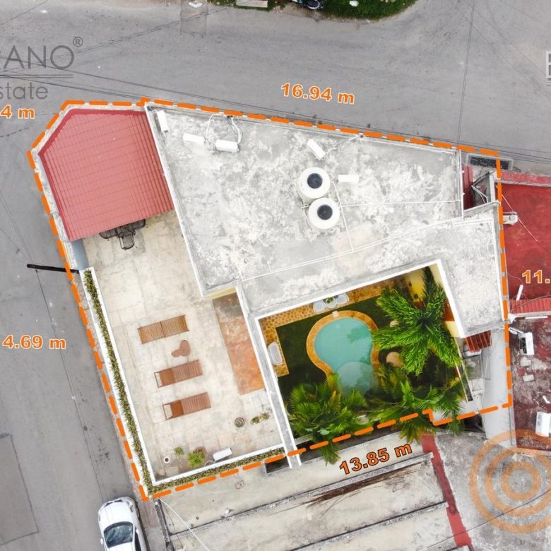 Vista aérea con medidas del terreno del hotel en Sisal