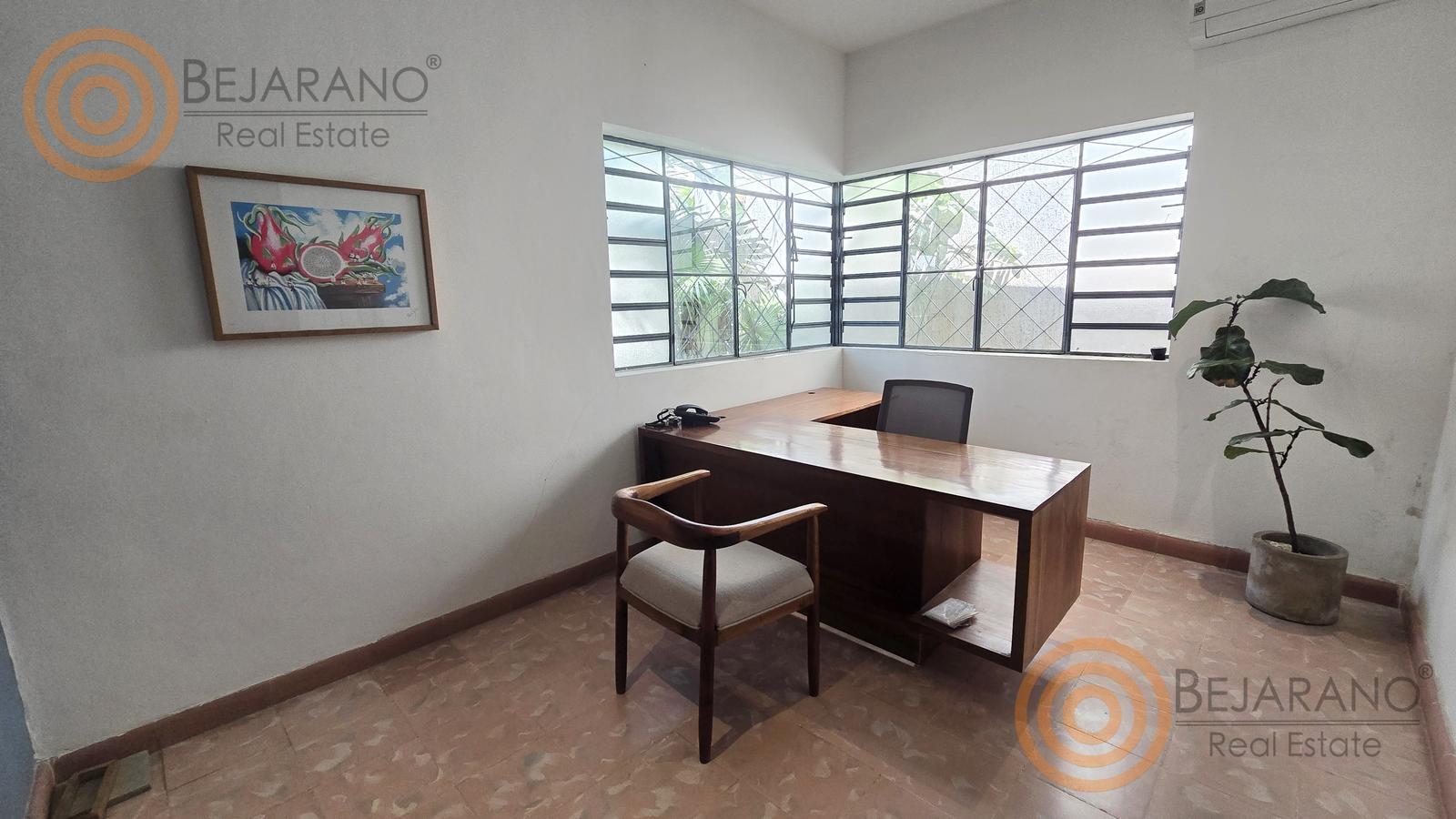 bre-ro-snjuan-13 Despacho privado con escritorio y ventana