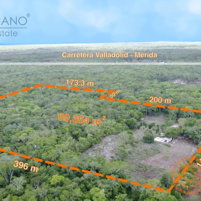 Vista aérea con medidas del terreno de 6.9 ha junto a la carretera Valladolid–Mérida
